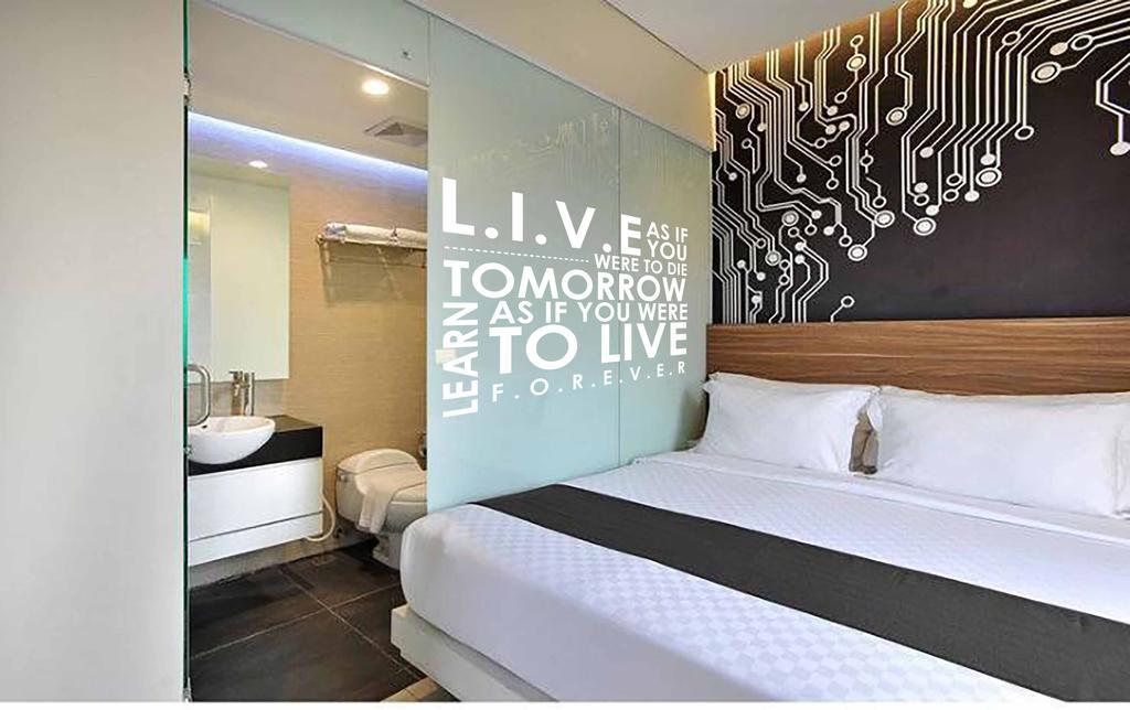 The Life Hotels City Center Surabaya Exterior foto